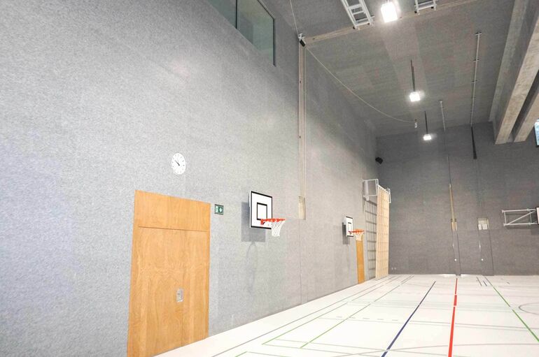 Turnhalle 06
